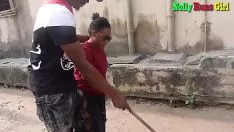Jouer Les filles les plus sexy baisent ce mec quand sa chatte le veut