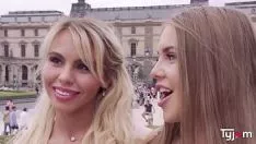 Odtwórz Dwie blondynki z dobrymi kutasami dużo się ruchają w Bukareszcie