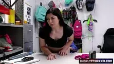 تشغيل هي الفتاة التي لديها حارس جيد