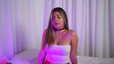 Reproduzir É um verdadeiro prazer chupar o clitóris de uma linda garota que quer