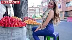 Odtwórz To pierwszy film porno, w którym pojawia się i ma wspaniały wygląd