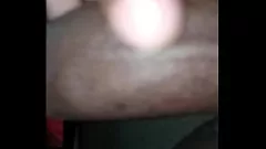 Jouer Caressant ma bite brune tout en jouant à un jeu - Pt. 1