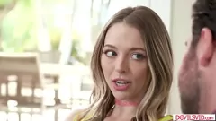 Jouer Il marito di Cuckold osserva l'intenso pompino Deepthroat della moglie
