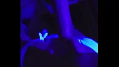 Jouer Blowjob blacklight caldo e pieno di vapore